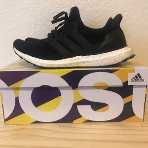 Women’s Adidas UltraBOOST sz.7